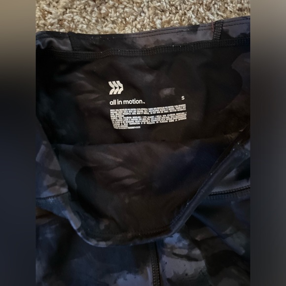 In Motion Target Shorts - Picture 2 of 3